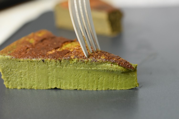 グルテンフリーの生ガトーショコラ抹茶味